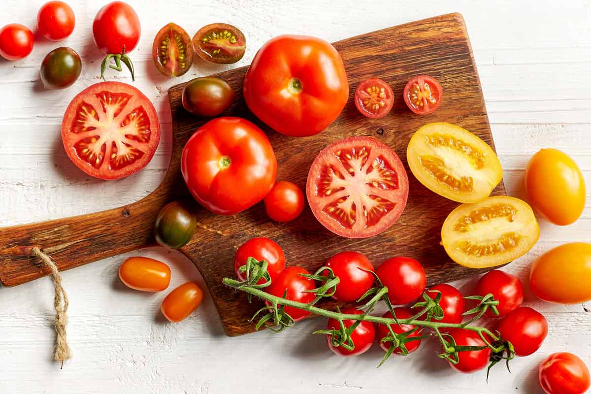 Dicas de Cultivo de Tomates para uma Colheita Abundante e Saborosa